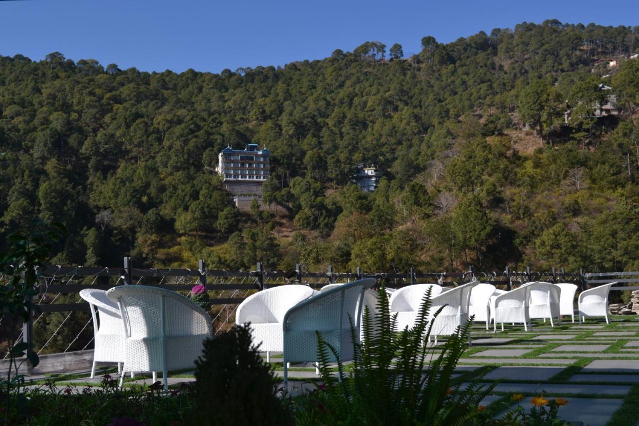 Velvet Grey Hotel Kasauli Exterior photo