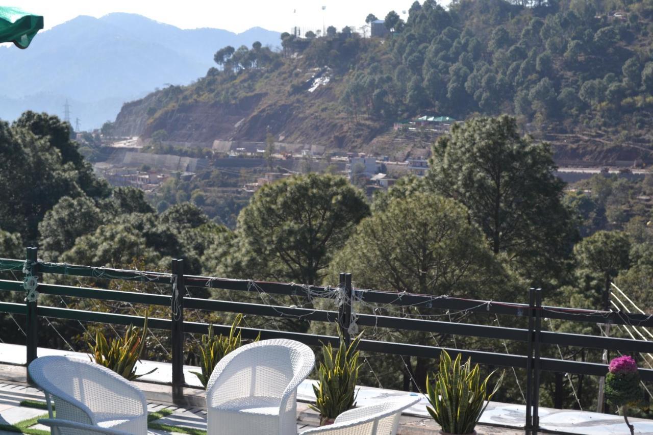 Velvet Grey Hotel Kasauli Exterior photo